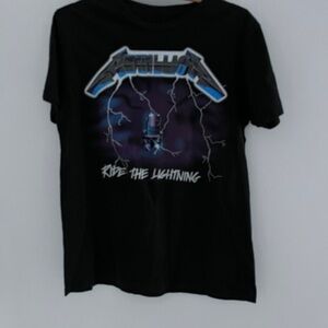 Metallica Black Graphic T-Shirt ride de lightning size medium